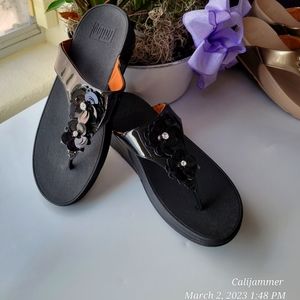 FITFLOP Lulu Wildflower Toe Post Sandal Size 9